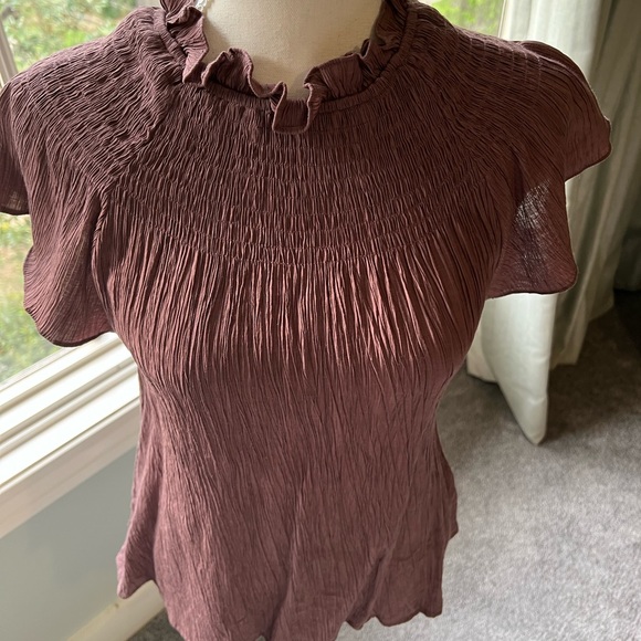 Stylist summer top by Moodie, Size M - Picture 2 of 4